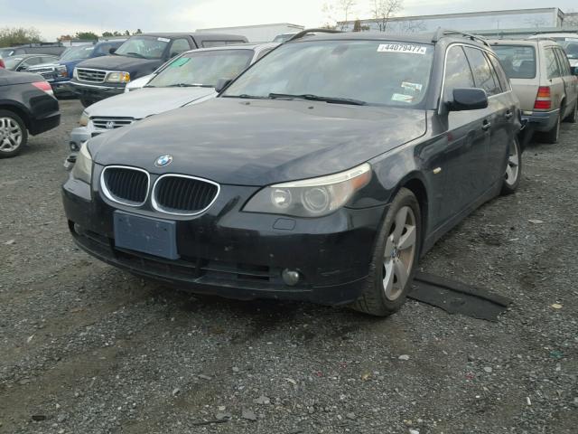 WBANN73586CN00726 - 2006 BMW 530 XIT BLACK photo 2