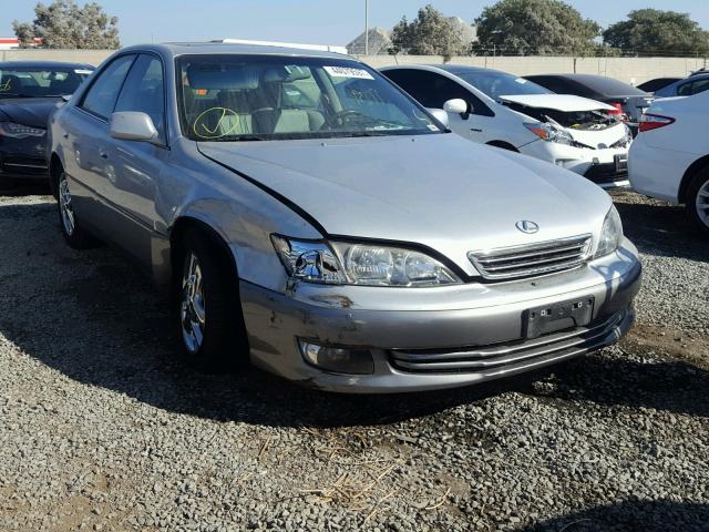 JT8BF28G4Y5081165 - 2000 LEXUS ES 300 SILVER photo 1