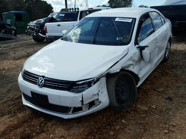 3VWDP7AJ2DM283286 - 2013 VOLKSWAGEN JETTA SE WHITE photo 2