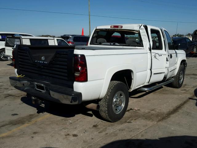 1GCHC29244E309134 - 2004 CHEVROLET SILVERADO WHITE photo 4