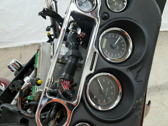 1HD1FCW196Y625106 - 2006 HARLEY-DAVIDSON FLHTCUI Бордовый фото 8