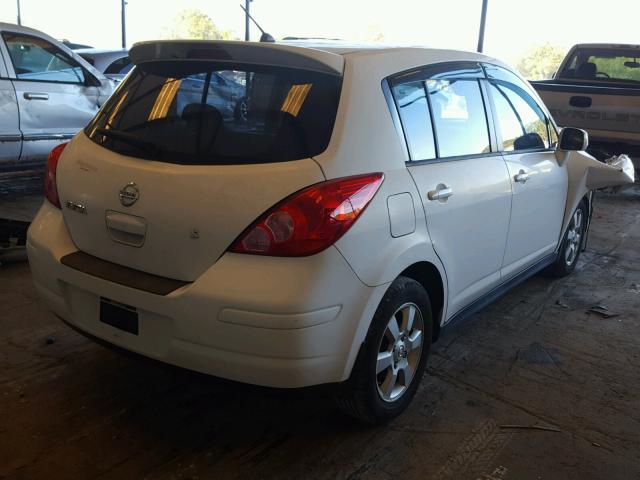 3N1BC13E59L404038 - 2009 NISSAN VERSA S WHITE photo 4