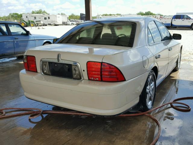 1LNHM87A12Y675019 - 2002 LINCOLN LS 奶油色 照片 4