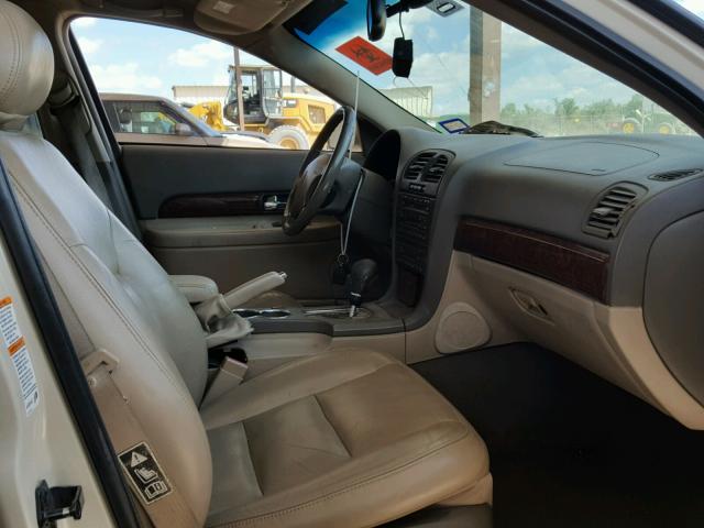1LNHM87A12Y675019 - 2002 LINCOLN LS 奶油色 照片 5