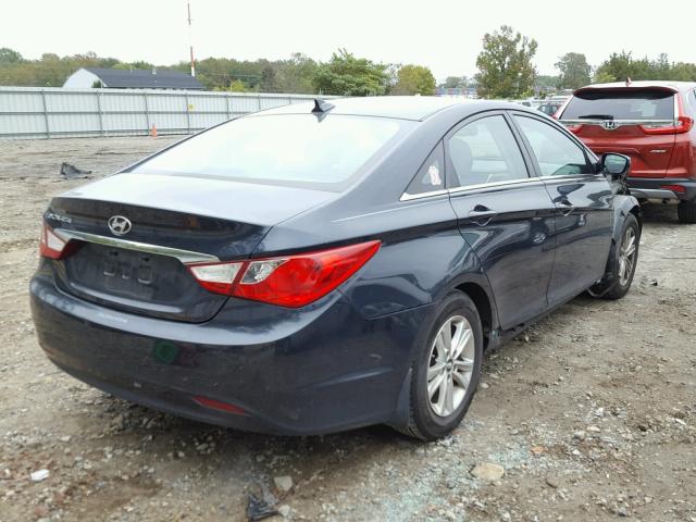 5NPEB4AC3DH688486 - 2013 HYUNDAI SONATA GLS BLUE photo 4