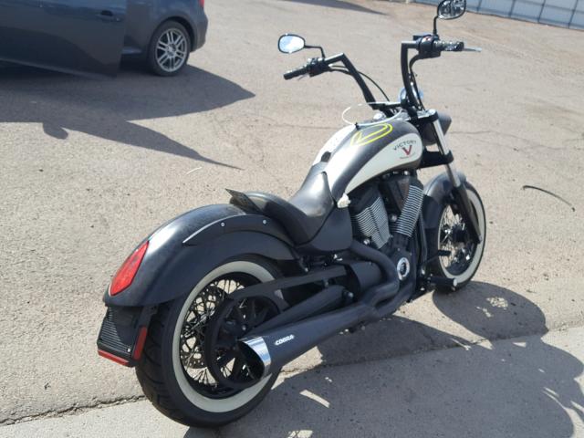 5VPWB36N6D3015696 - 2013 VICTORY MOTORCYCLES HIGH-BALL Schwarz Foto 4