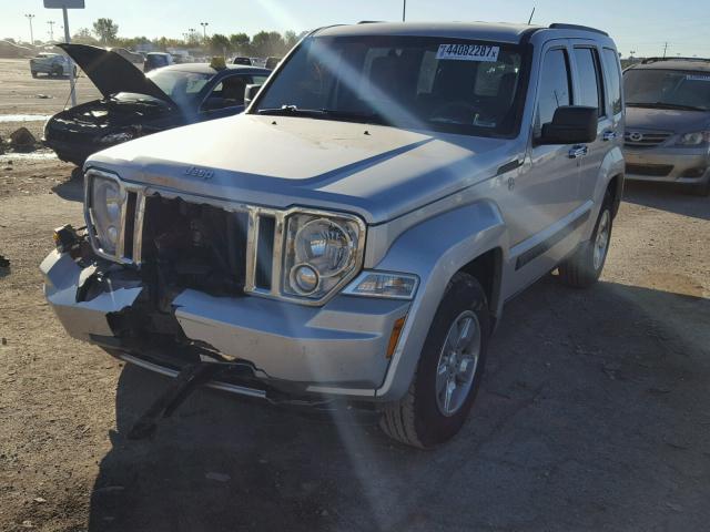 1J8GN28K48W156075 - 2008 JEEP LIBERTY SILVER photo 2