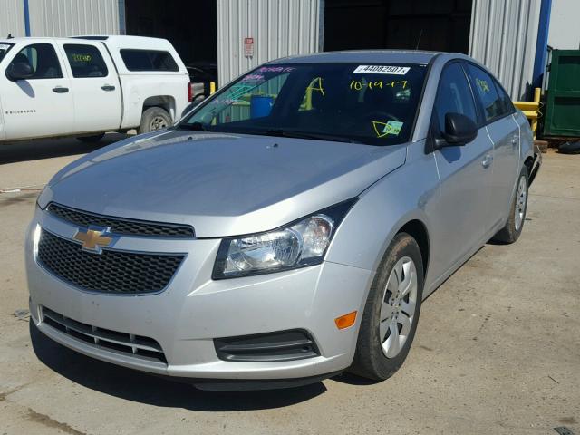 1G1PB5SH4E7395381 - 2014 CHEVROLET CRUZE LS SILVER photo 2