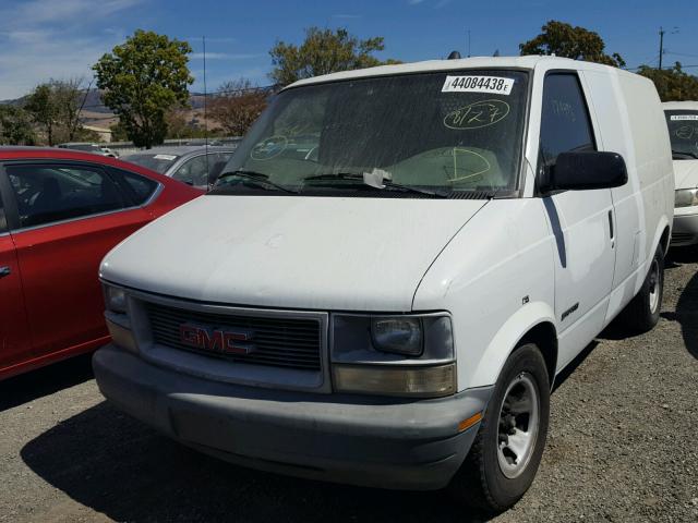 1GTDM19W5YB505695 - 2000 GMC SAFARI XT WHITE photo 2