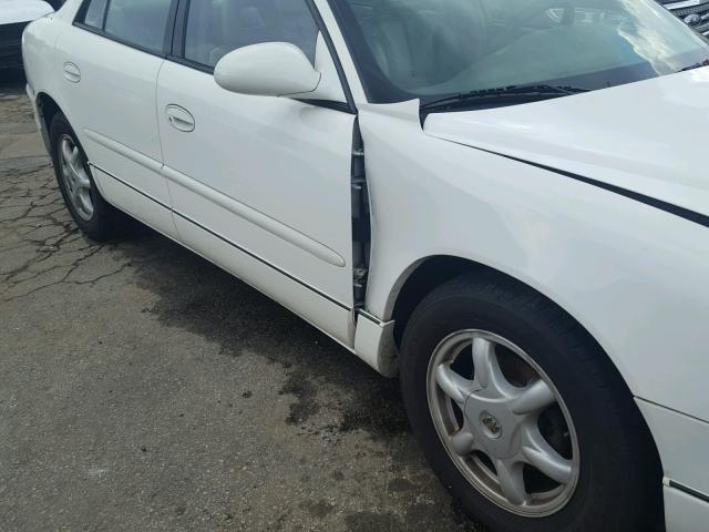 2G4WB55K421114047 - 2002 BUICK REGAL LS 白色 照片 9