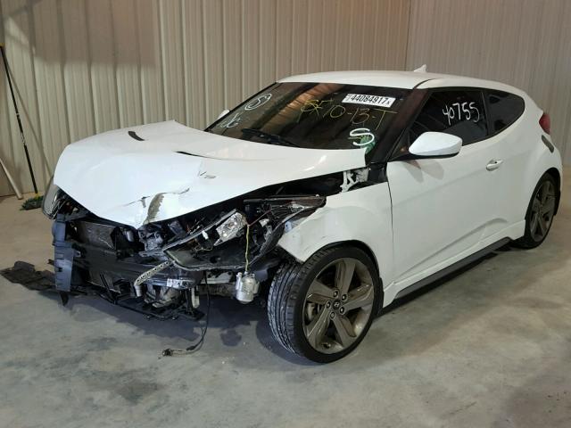 KMHTC6AE3FU236107 - 2015 HYUNDAI VELOSTER WHITE photo 2