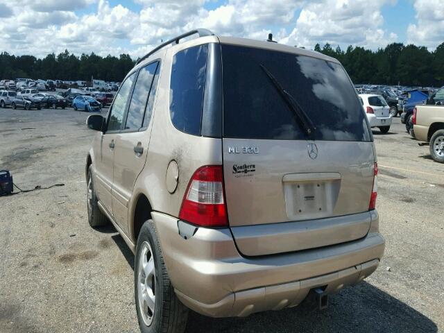 4JGAB54E62A293283 - 2002 MERCEDES-BENZ ML 320 GOLD photo 3