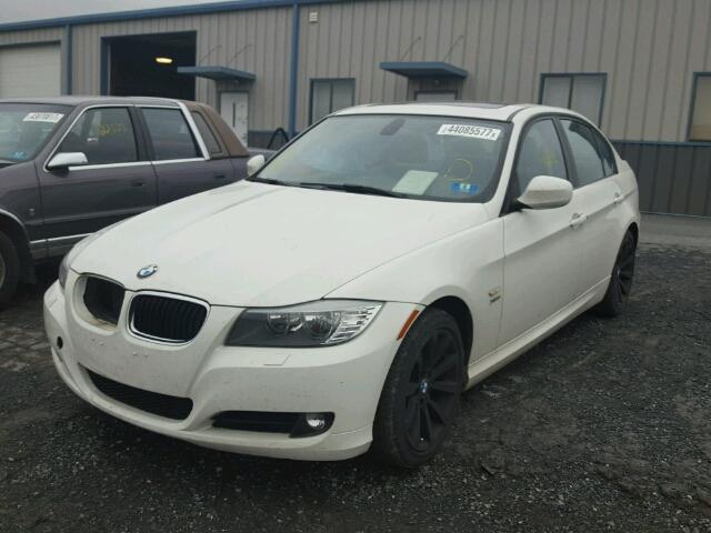 WBAPK5C57BF123420 - 2011 BMW 328 XI SUL WHITE photo 2