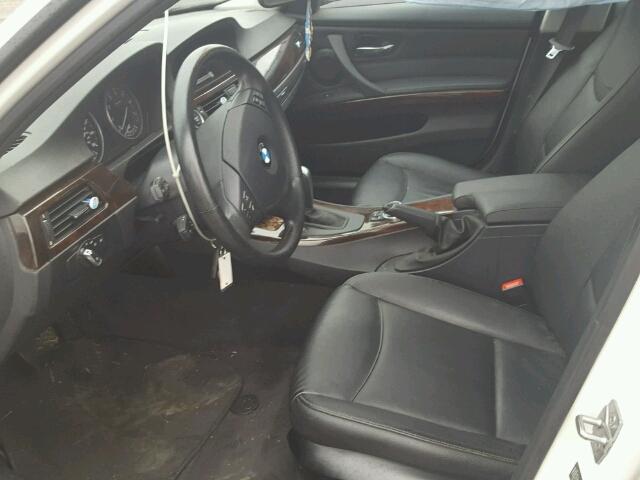 WBAPK5C57BF123420 - 2011 BMW 328 XI SUL WHITE photo 5