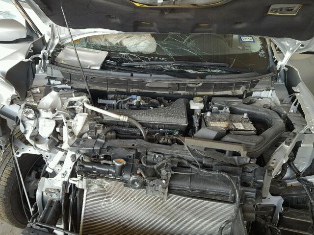 JN8AT2MT2GW019284 - 2016 NISSAN ROGUE S SILVER photo 7