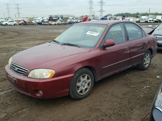 KNAFB121X25109956 - 2002 KIA SPECTRA MAROON photo 2