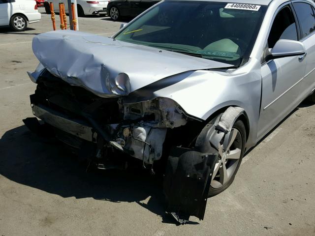 1G1ZC5E09CF113587 - 2012 CHEVROLET MALIBU 1LT ვერცხლისფერი ფოტო 9