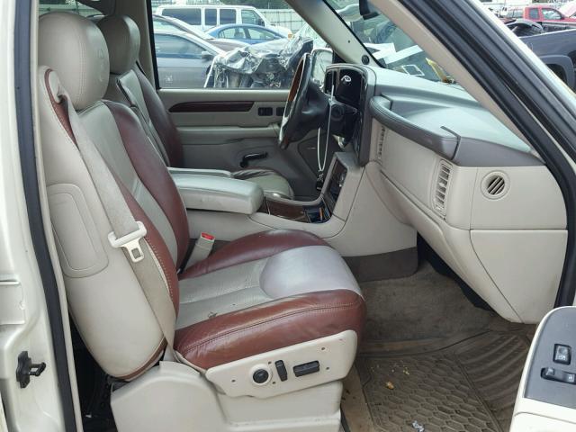 1GYEK63N03R218685 - 2003 CADILLAC ESCALADE L WHITE photo 5
