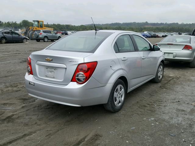 1G1JA5SH6E4225517 - 2014 CHEVROLET SONIC LS ვერცხლისფერი ფოტო 4