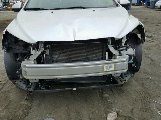 1G1JA5SH6E4225517 - 2014 CHEVROLET SONIC LS SILVER photo 9