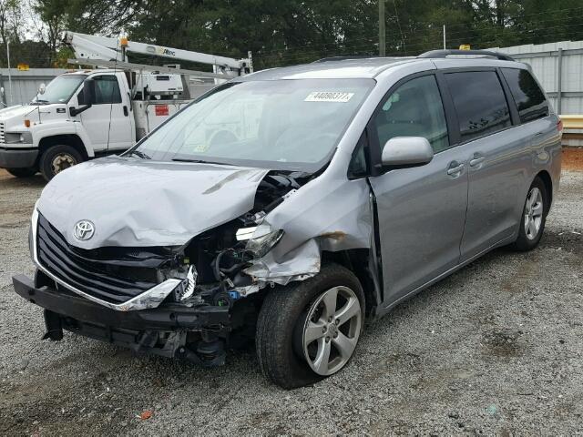 5TDKK3DCXDS333754 - 2013 TOYOTA SIENNA LE SILVER photo 2