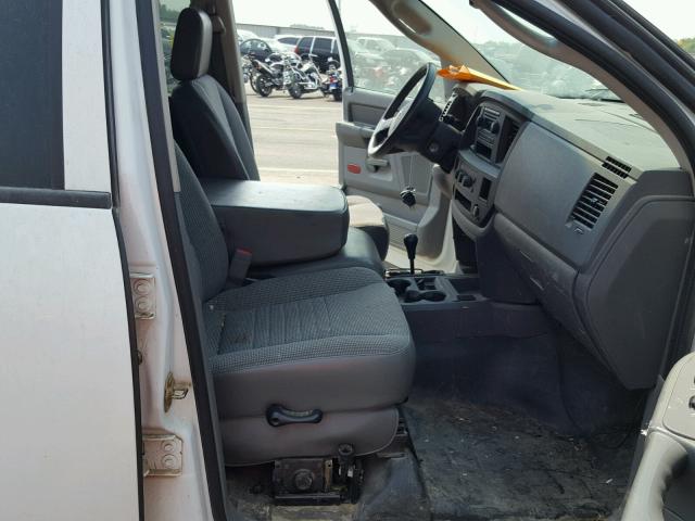 1D7KS28D16J233139 - 2006 DODGE RAM 2500 S თეთრი ფოტო 5