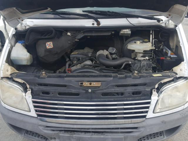 WDYPD744165965121 - 2006 FREIGHTLINER SPRINTER 2 WHITE photo 7