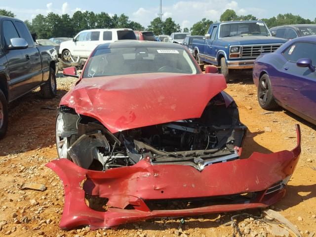 5YJSA1E21HF193293 - 2017 TESLA MODEL S RED photo 9