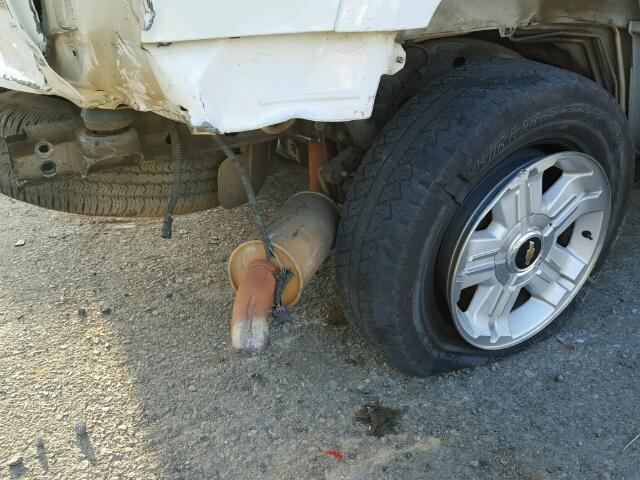 1GNFK13047R371262 - 2007 CHEVROLET TAHOE K150 WHITE photo 10