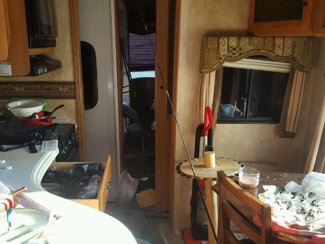 4YDF3502674702422 - 2007 KEYSTONE MONTANA WHITE photo 6