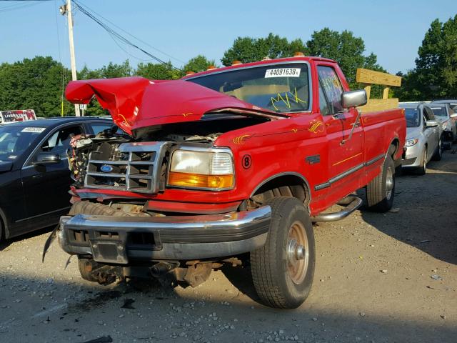 2FTHF26H2TCA68243 - 1996 FORD F250 RED photo 2