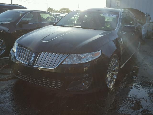 1LNHM94RX9G609570 - 2009 LINCOLN MKS BLACK photo 2