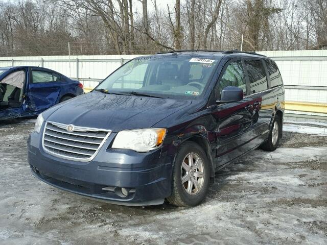 2A8HR54P08R126186 - 2008 CHRYSLER TOWN & COU GRAY photo 2