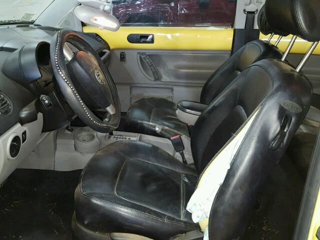 3VWCK21C93M411911 - 2003 VOLKSWAGEN NEW BEETLE 黄色 照片 5