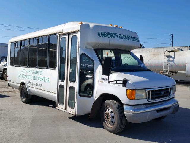 1FDXE45S03HB58275 - 2003 FORD E450 BUS WHITE photo 1