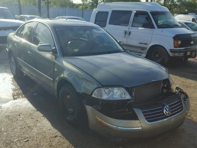 WVWRH63B92P247222 - 2002 VOLKSWAGEN PASSAT GLX GREEN photo 1