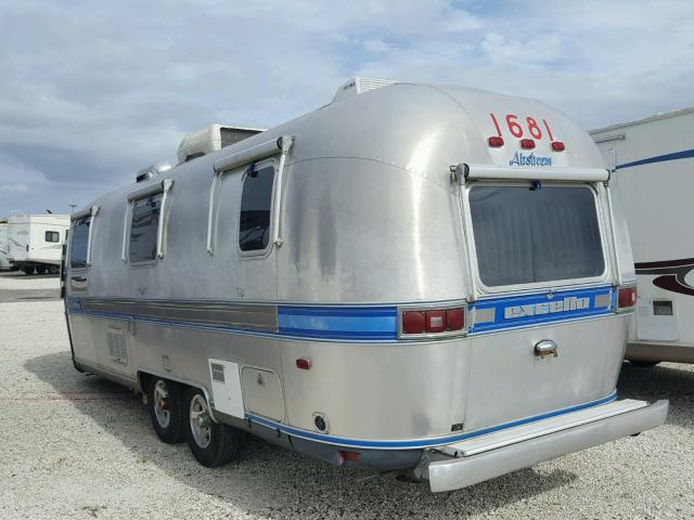 1STGEAJ25KJ506332 - 1989 AIRS TRAVEL TRA 银色 照片 3