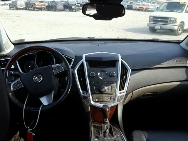 3GYFNEEY0BS671049 - 2011 CADILLAC SRX PERFOR 灰色 照片 9