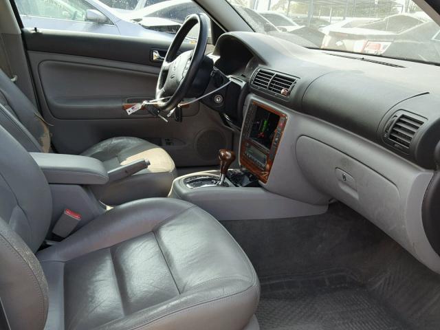 WVWWH63B73E138760 - 2003 VOLKSWAGEN PASSAT GLX 银色 照片 5