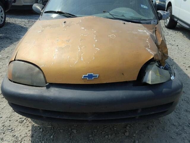 2C1MR2266W6729752 - 1998 CHEVROLET METRO GOLD photo 7