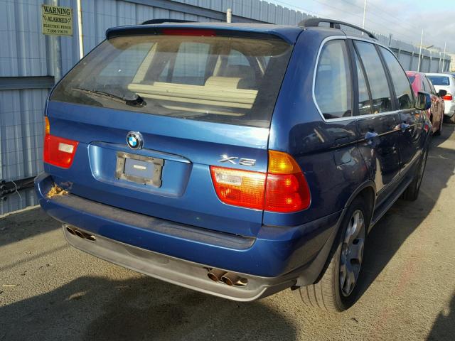 5UXFB33532LH31358 - 2002 BMW X5 4.4I BLUE photo 4