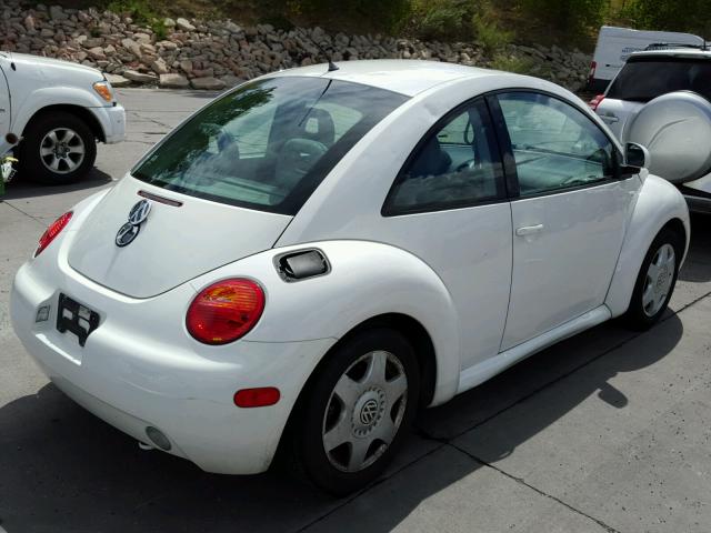 3VWCA21C7XM464132 - 1999 VOLKSWAGEN NEW BEETLE 白色 照片 4