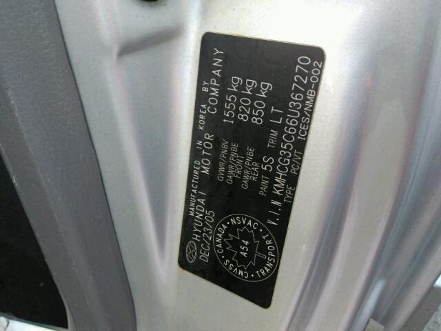 KMHCG35C66U367270 - 2006 HYUNDAI ACCENT SILVER photo 9