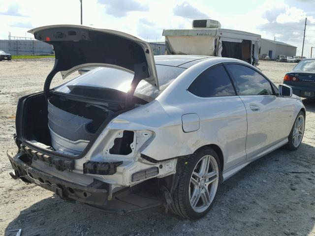 WDDGJ4HB2CF754484 - 2012 MERCEDES-BENZ C 250 SILVER photo 4