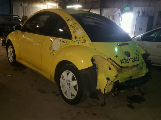 3VWPG3AG3AM000383 - 2010 VOLKSWAGEN NEW BEETLE ყვითელი ფოტო 3