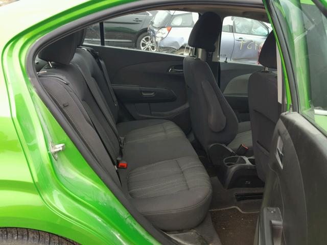 1G1JC5SH3F4108280 - 2015 CHEVROLET SONIC LT GREEN photo 6