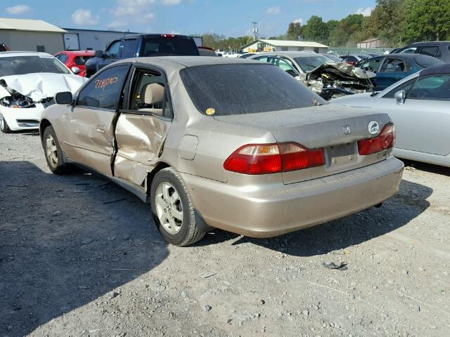 1HGCG5677YA091592 - 2000 HONDA ACCORD GOLD photo 3