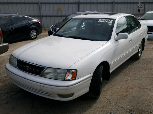 4T1BF18B0XU313213 - 1999 TOYOTA AVALON XL WHITE photo 2