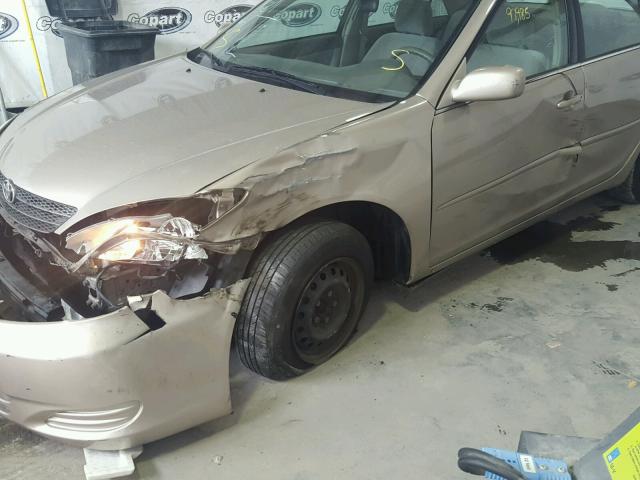 4T1BE32K43U729931 - 2003 TOYOTA CAMRY GOLD photo 9