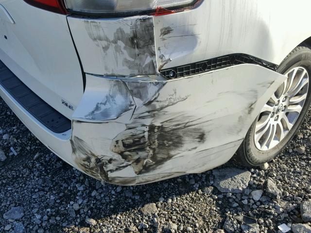 5TDYK3DC5GS719030 - 2016 TOYOTA SIENNA XLE WHITE photo 10